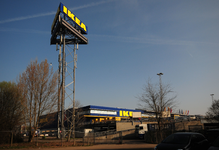 809118 Gezicht op het woonwarenhuis Ikea (Van Rensselaerlaan 7) te Utrecht, uit het zuidwesten.